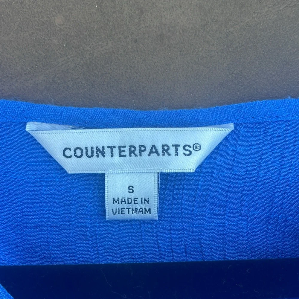 Darling blue Boho sleeveless layering top size small, lace stitching - Picture 2 of 6